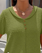 Olivia | Camiseta cuello Peter Pan con botones