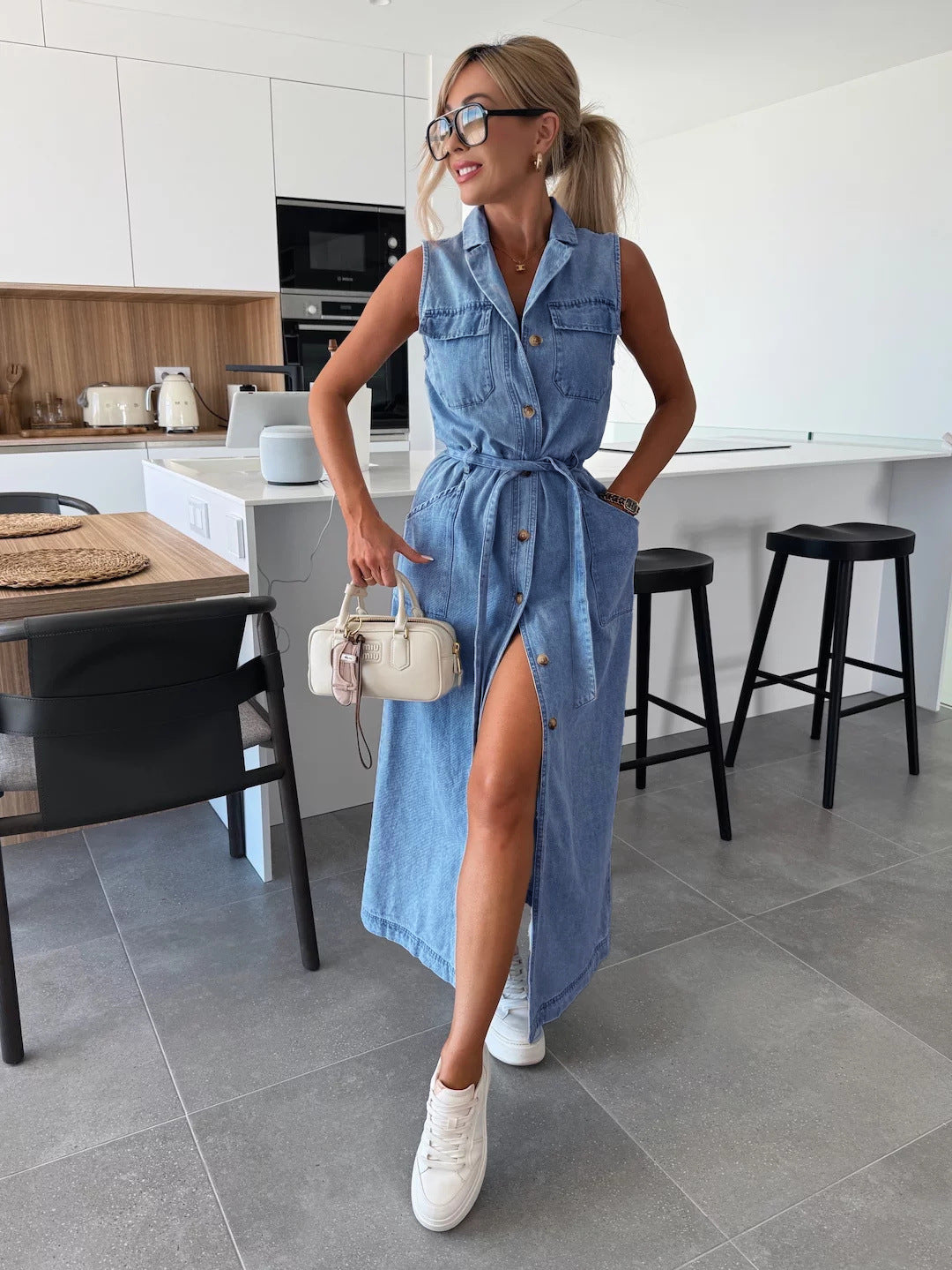 Effortless Chic Button-Down Dress